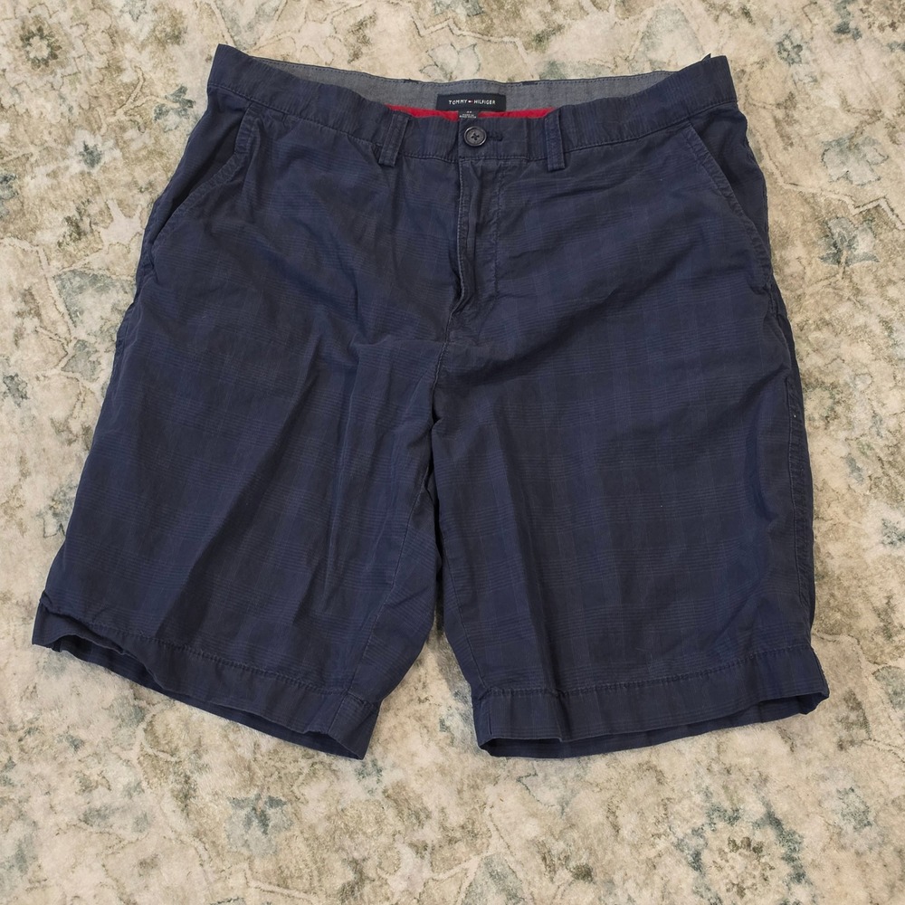 Tommy Hilfiger Mens Navy Blue Tonal Plaid Chino Shorts Size 34 Flat Front Golf